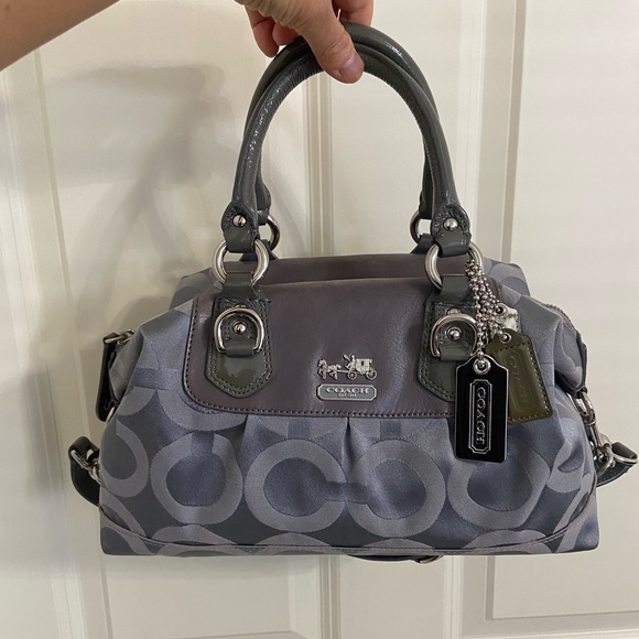 Coach Madison Sabrina Convertible Strap Satchel in Gray Op Art - Picture 2 of 10